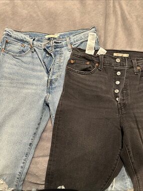 Women’s Levis Button-Fly Jeans